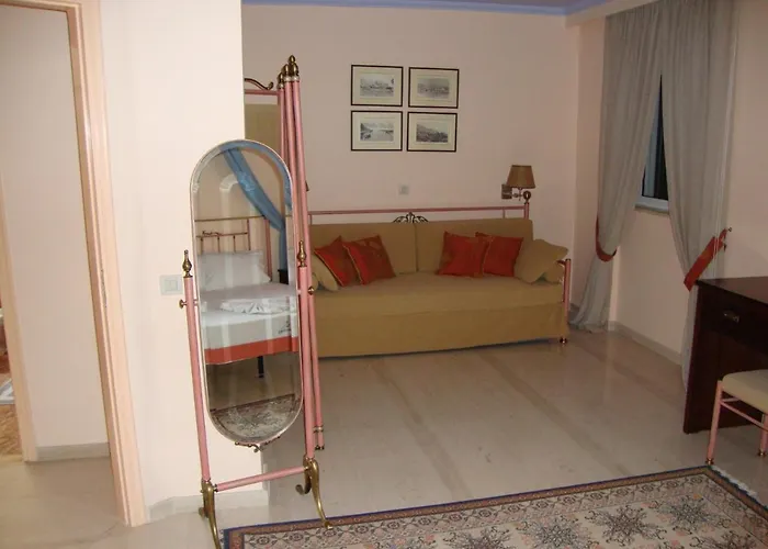 Captain Stavros Aparthotel 4*