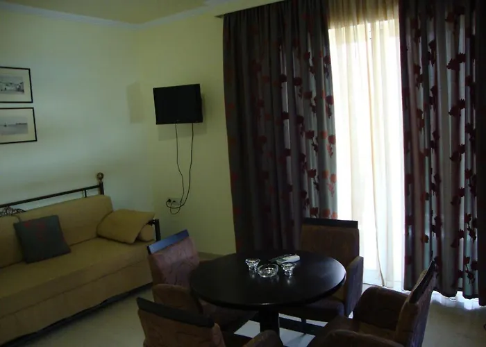 Captain Stavros Aparthotel