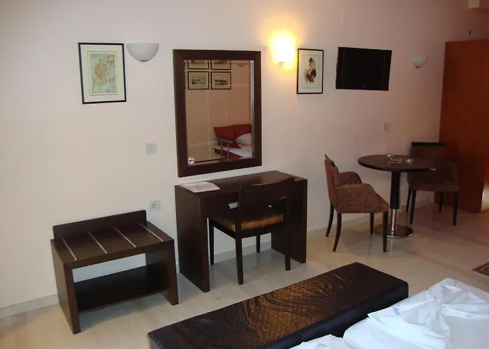 Captain Stavros Aparthotel 4*