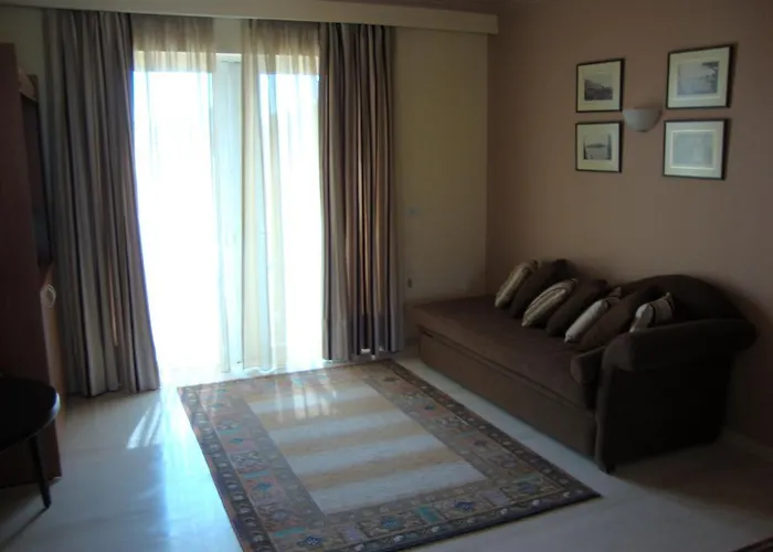 Captain Stavros Aparthotel 4*