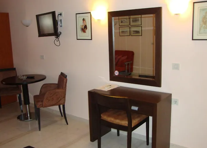 Aparthotel Captain Stavros Nydri (Lefkada)