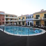 Lägenhetshotell Captain Stavros 4*
