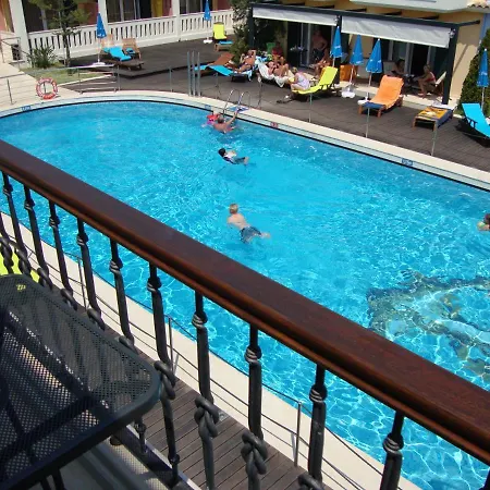 Aparthotel Captain Stavros