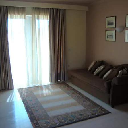 Captain Stavros Aparthotel 4*