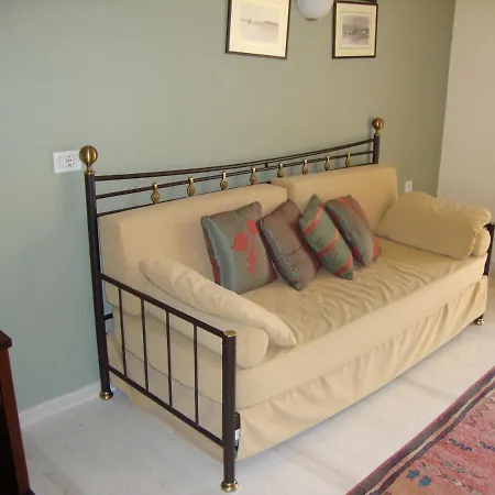 Captain Stavros Aparthotel